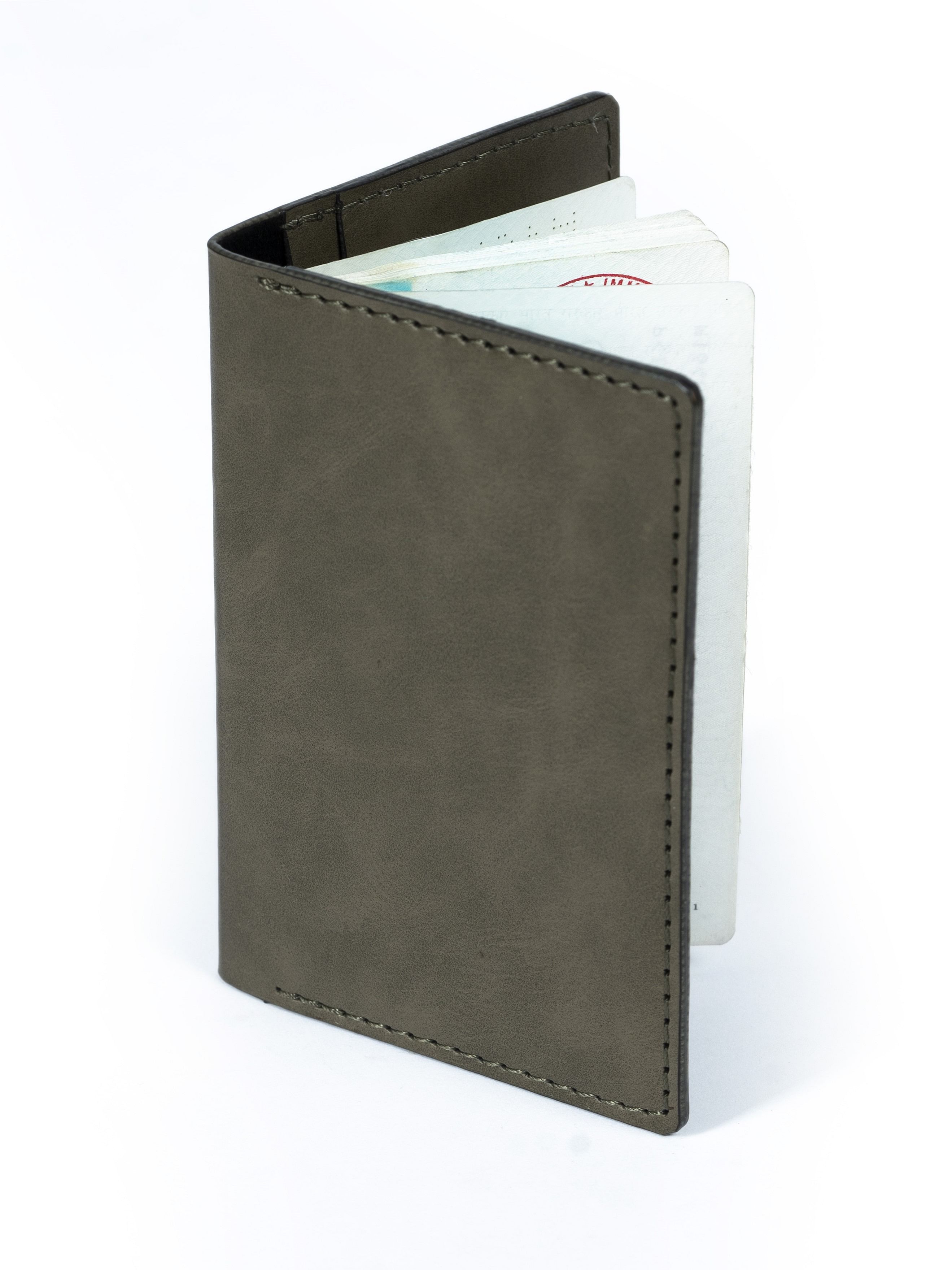 Voyager Passport Cover: Grey